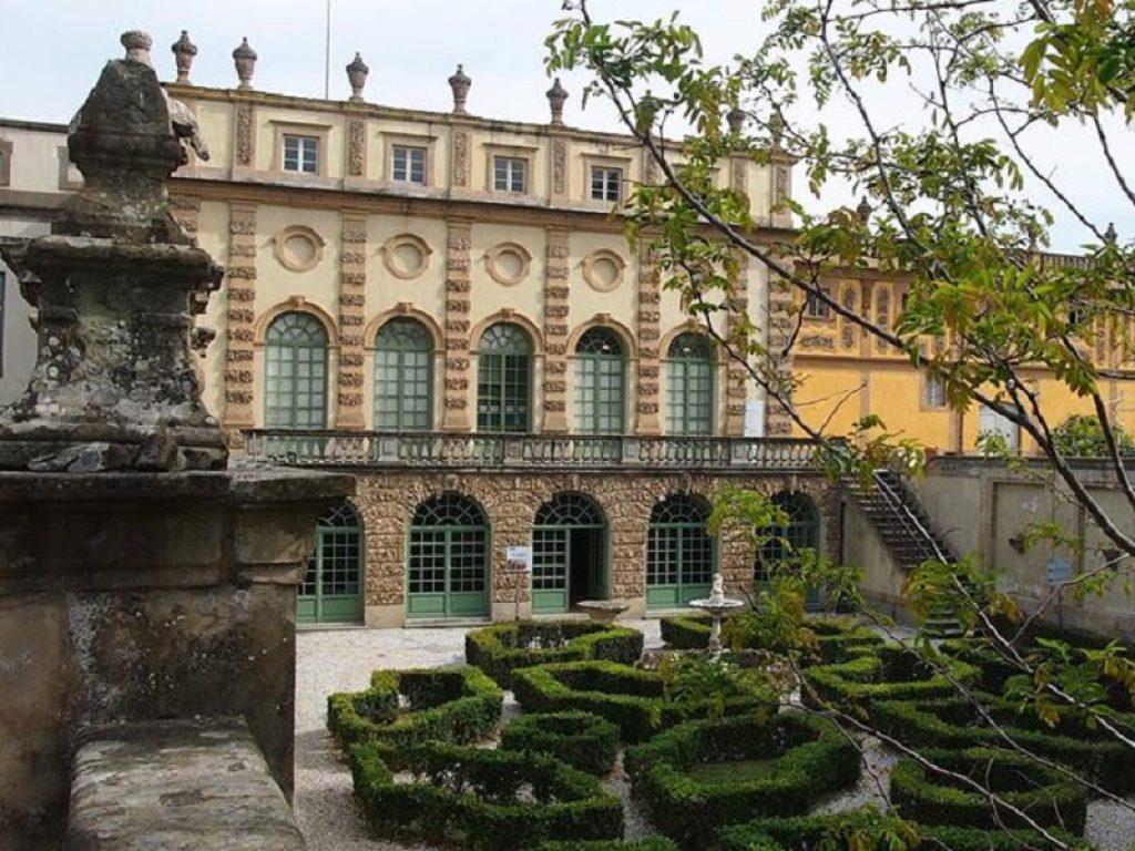 L’intervento di restauro del complesso demaniale di Villa Salviati è stato realizzato dal Provveditorato per la Toscana le Marche e l’Umbria