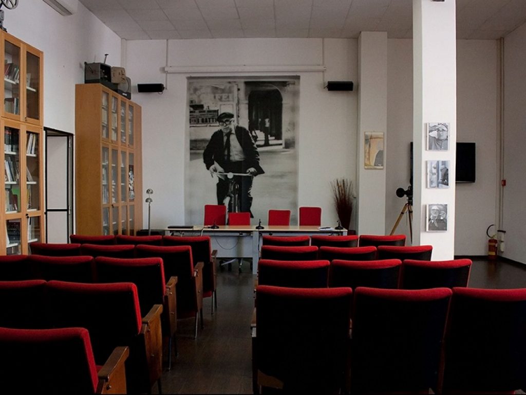 Aamod il 5 giugno presenta il documentario "Le Periferie di Roma e il Movimento Democratico" di Enzo De Camillis