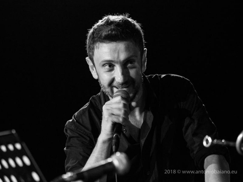 Autumn Colors Suite il nuovo CD, disponibile in digital download, del pianista e compositore Federico Bonifazi e dedicato ai colori dell’Umbria