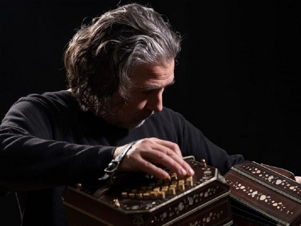 È “Overland” il nuovo album di Paolo Russo, maestro del bandoneon che vive a Copenaghen e ha conquistato la Danimarca