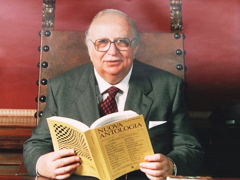 Esce Giovanni Spadolini. Quasi una biografia: nel volume dello storico Cosimo Ceccuti, che fu il suo più stretto collaboratore culturale, la ricostruzione della figura dell'uomo politico