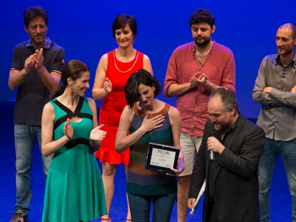 Lucia Arrigoni di Belluno trionfa nella finalissima del Festival Nazionale della comicità del Makkekomiko che si è svolto al Teatro Vittoria di Roma