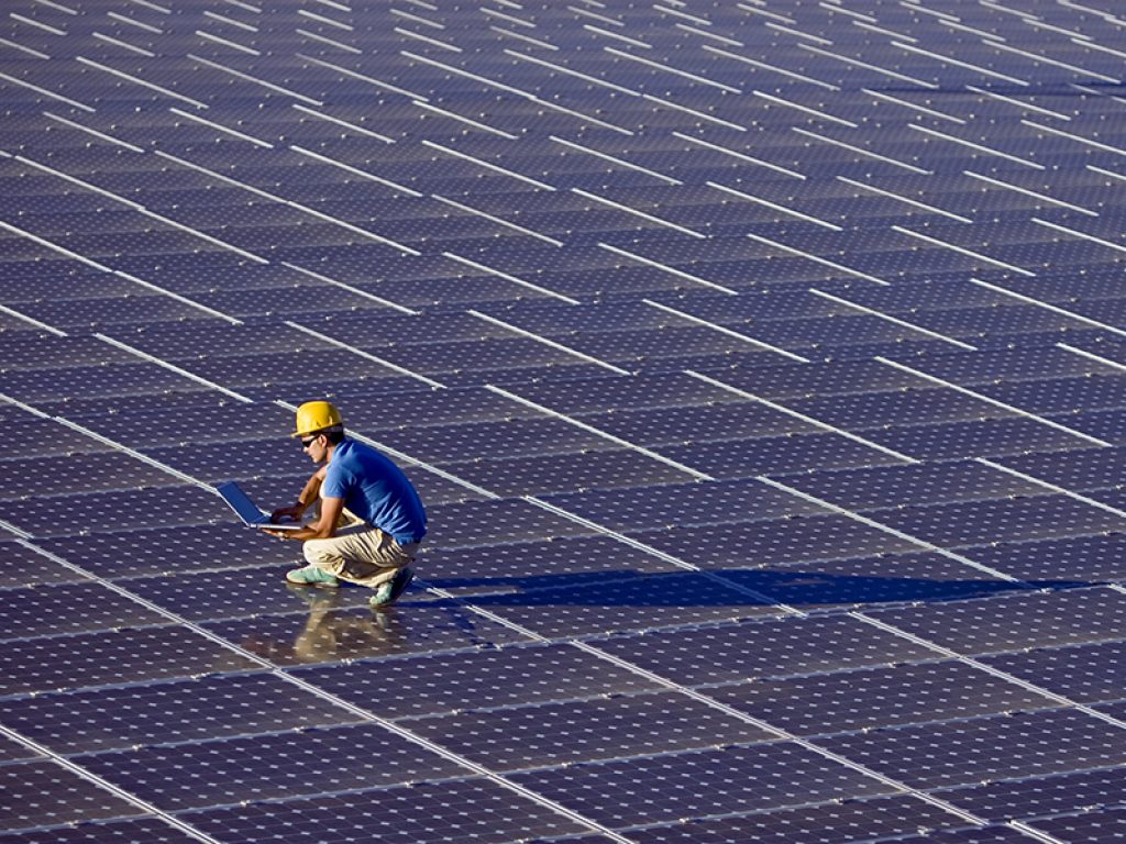 ENEA ha realizzato un’innovativa cella solare “tandem” in perovskite e silicio con un’efficienza record superiore al 26%