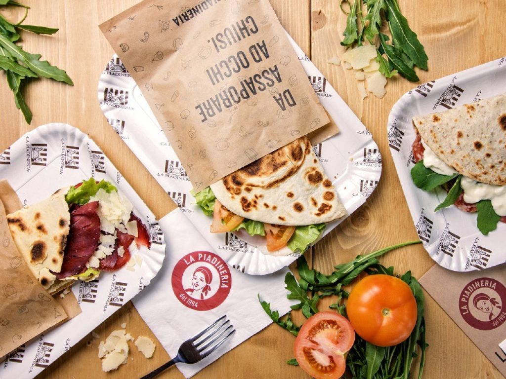 L’Italia dello Street food: la pizzetta è il cibo da strada numero uno. Piadina, panino con la porchetta e panzerotto battono rispettivamente tramezzino, panino con la salamella e arancino.