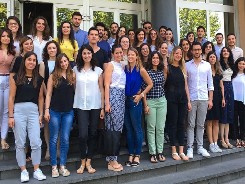 Cento giovani ricercatori egiziani hanno partecipato alla Summer School ENEA in energie rinnovabili al Cairo. L’iniziativa si inserisce nell’ambito del progetto MATS, l’impianto solare a concentrazione realizzato in Egitto lo scorso anno