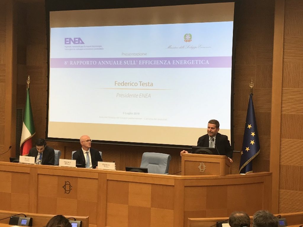 ENEA ha presentato alla Camera il bilancio di 12 anni di ecobonus, il meccanismo per incentivare l’efficienza energetica negli usi finali introdotto nel 2007: con oltre 39 miliardi di investimenti risparmio cumulato di circa 100 milioni di Megawattora (MWh)