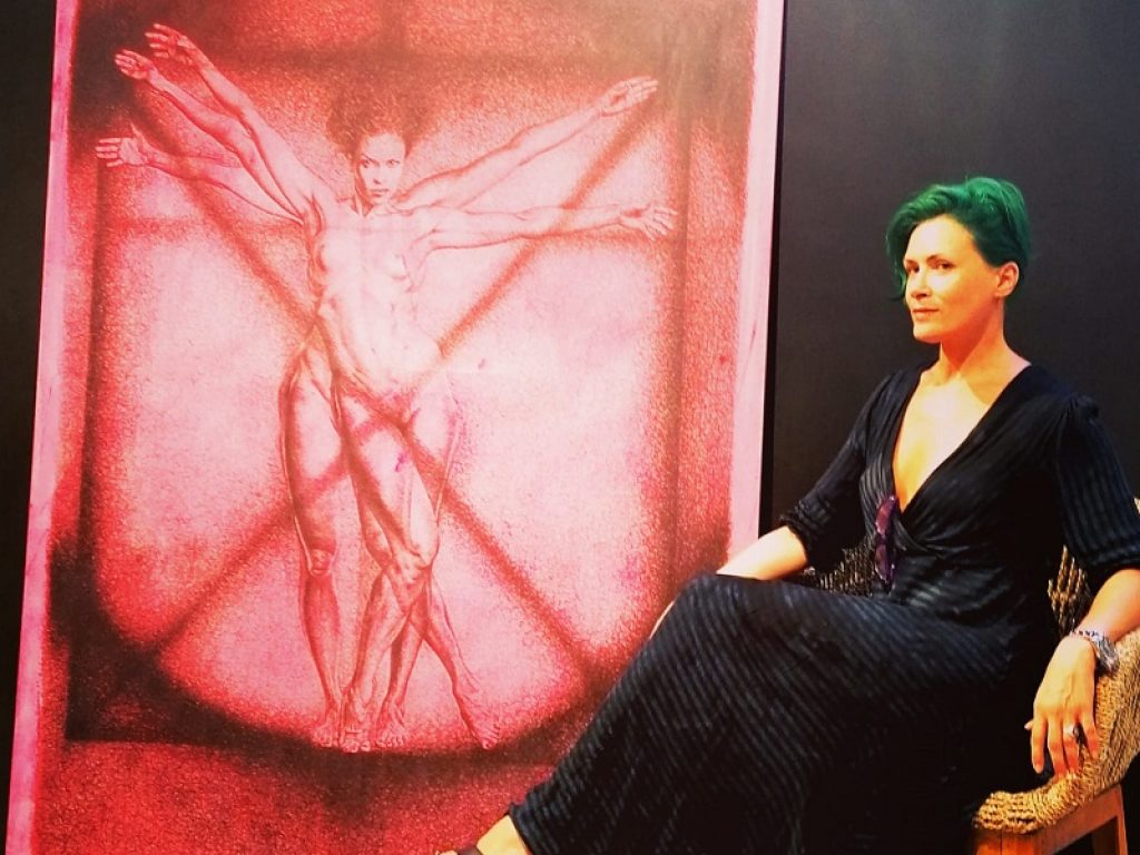 Alla Galleria Il Forte Arte, in collaborazione con Alessio Musella, il 13 agosto arriva l'opera La Donna Vitruviana di Adele Ceraudo