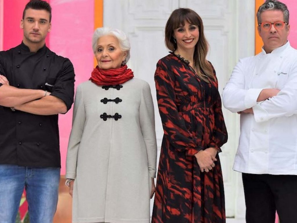 Bake Off Italia: la nuova stagione parte dal web. Benedetta Parodi, Clelia d’Onofrio e Damiano Carrara saranno ospiti di Favij, LaSabri, Surry e Jack Nobile, alcuni dei più famosi creator di Youtube