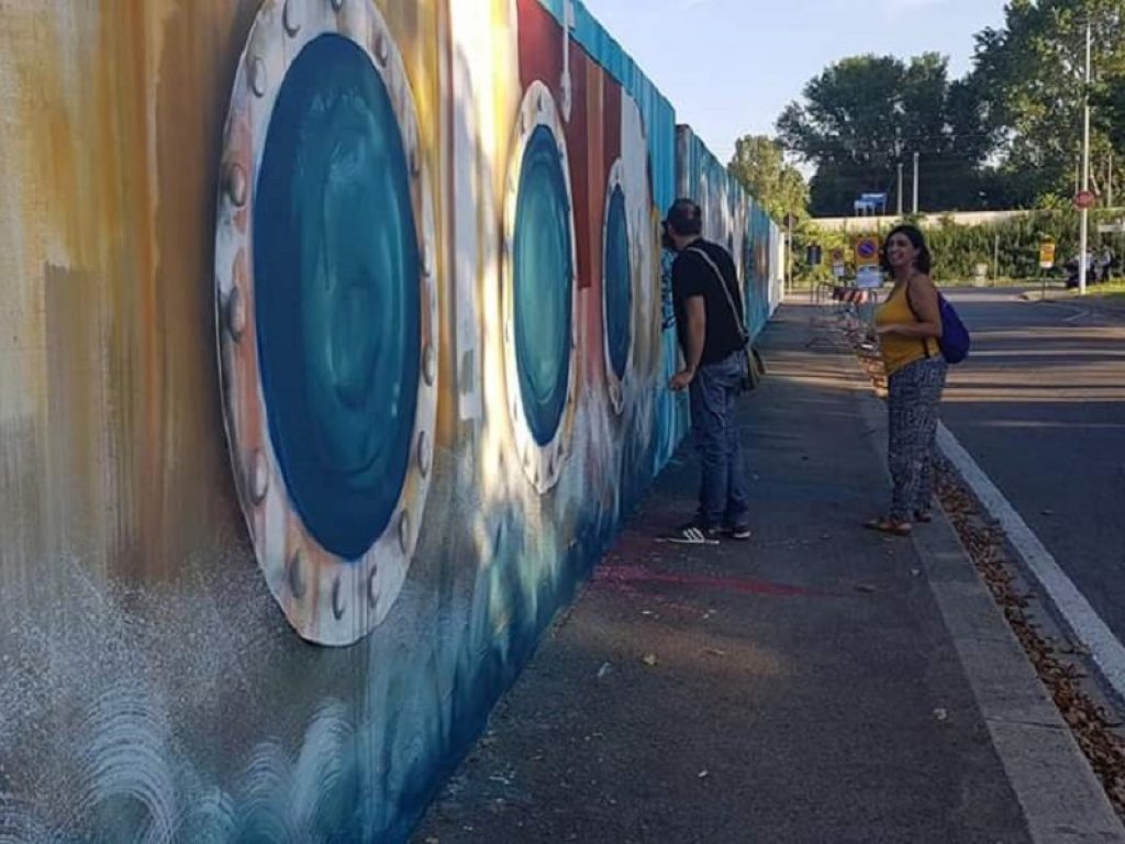 Corto Piaggese: il murales di 200 mq è realtà. Una striscia di storie a colori ci insegna a “leggere” Le Piagge a Firenze