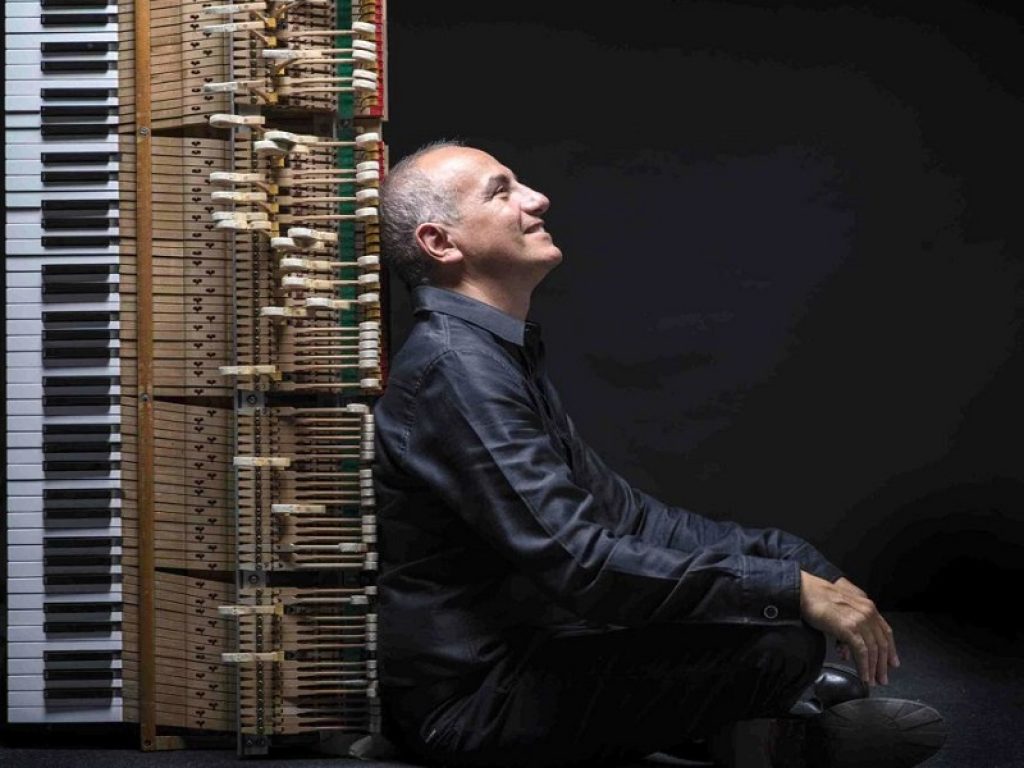 Danilo Rea il 17 agosto salirà sul palco del Teatro Romano di Gubbio inaugurando la 18a edizione del fortunato festival jazz