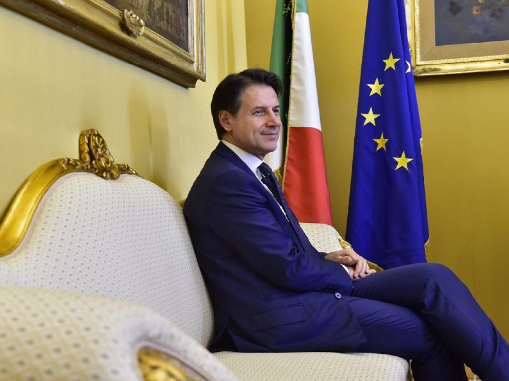 La Lega non lascerà la presidenza di Commissioni chiave. Intanto proseguono gli incontri del premier incaricato Giuseppe Conte per formare il governo Pd-M5s