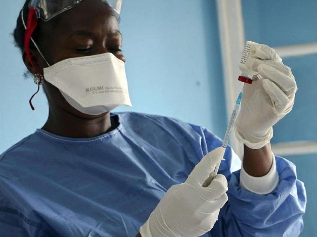 Ebola: UNICEF, OMS, IFRC e MSF annunciano la creazione di una riserva globale di vaccino per assicurare una risposta alle epidemie