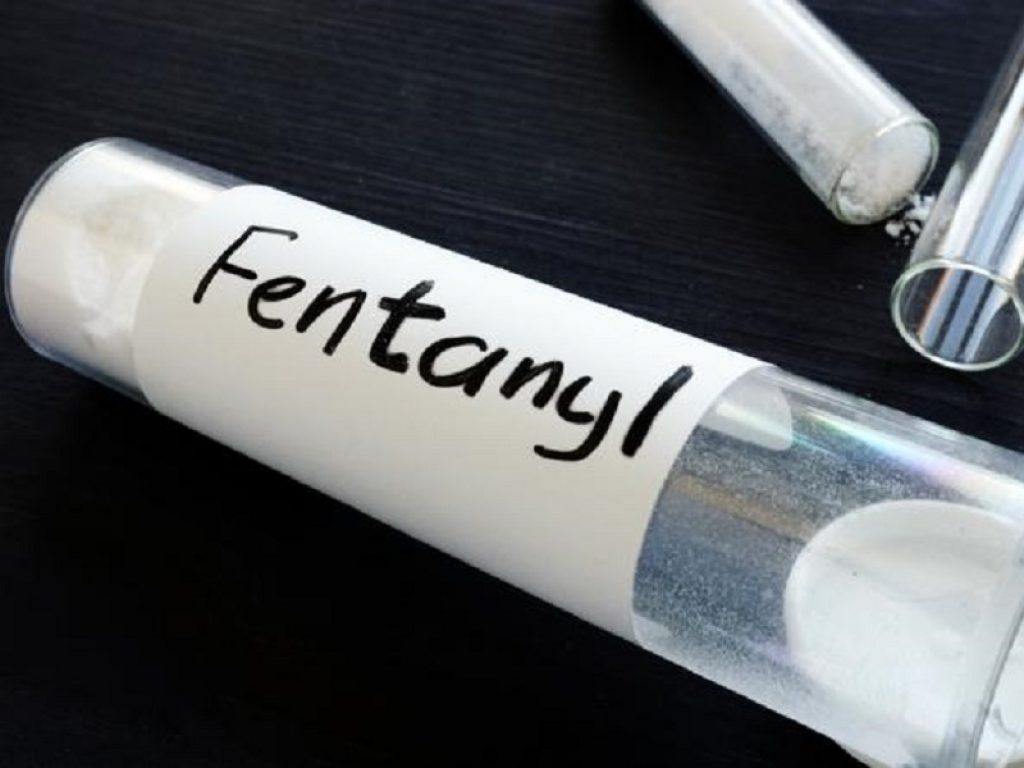 Fentanyl, in Italia 76 morti per overdose negli ultimi tre mesi. Gli esperti avvertono: c'è molta richiesta da parte dei tossicodipendenti