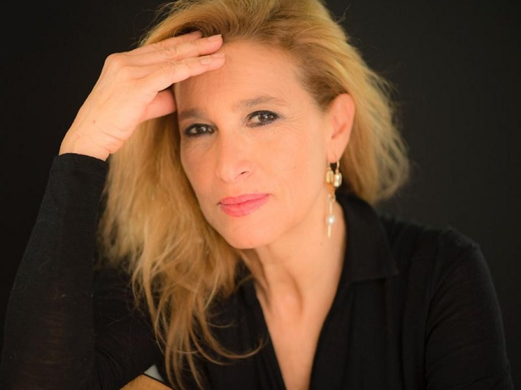 Grazia Di Michele per la prima volta in veste di scrittrice con il romanzo di freschissima uscita Apollonia, edito da Castelvecchi, che sarà presentato all'Orbetello Book Prize