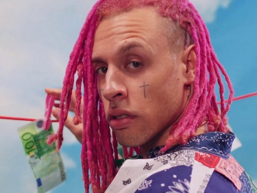 Mambolosco pubblica il suo primo album, “Arte”: nei prossimi giorni il rapper presenterà il disco e inconterà i fan in un lungo instore