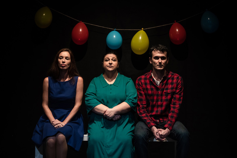 The dead dogs di Thea Dellavalle-Irene Petris