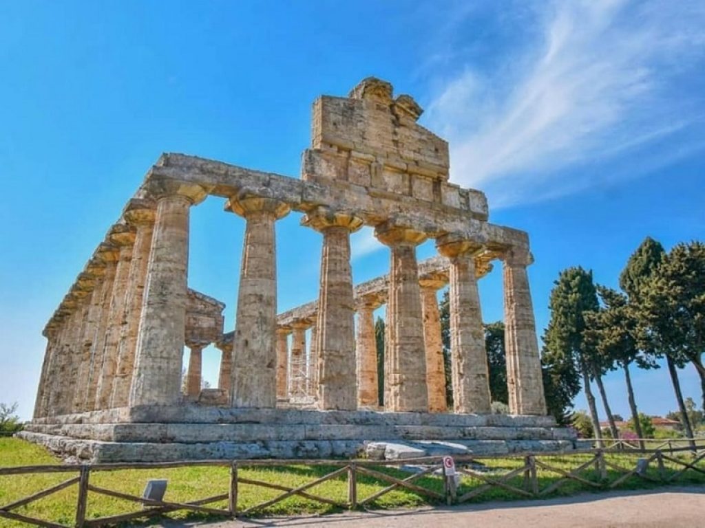 Traguardo record per la pagina Facebook del Parco archeologico di Paestum e Velia: sono stati raggiunti i 100.000 "mi piace"