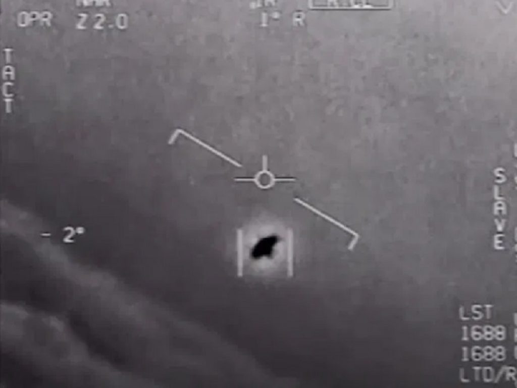 I video degli UFO sono veri secondo quanto riferito da un portavoce della U.S. Navy: confermata l'autenticità di 3 filmati su oggetti volanti non identificati