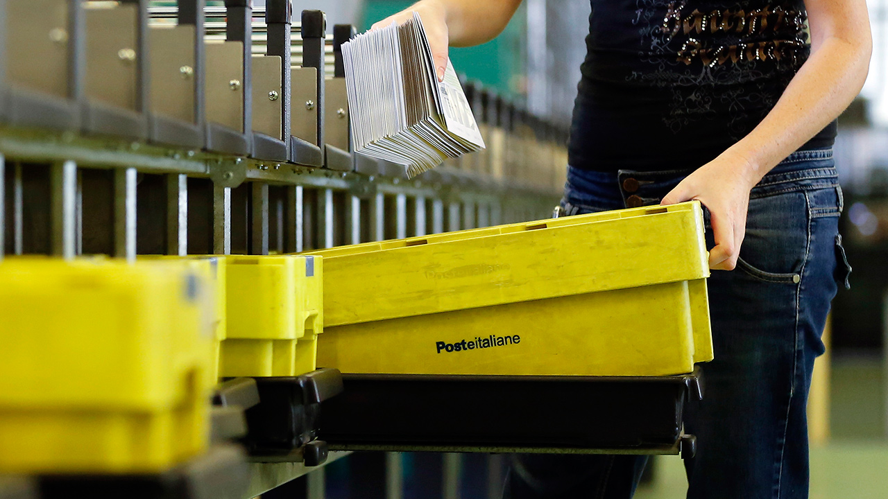 Poste italiane replica dopo la segnalazione Antitrust: nessun aumento dei prezzi per i servizi di notifica di atti giudiziari e multe