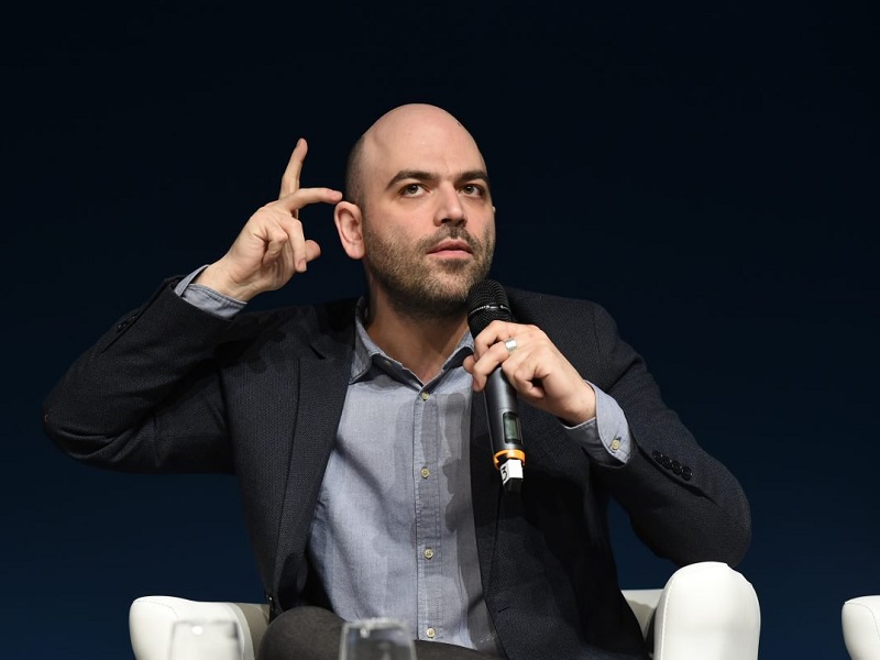 L’attacco di Saviano al Pd: "Non ha una posizione su nulla, è solo vapore acqueo. Questa non è politica ma arte della sopravvivenza"