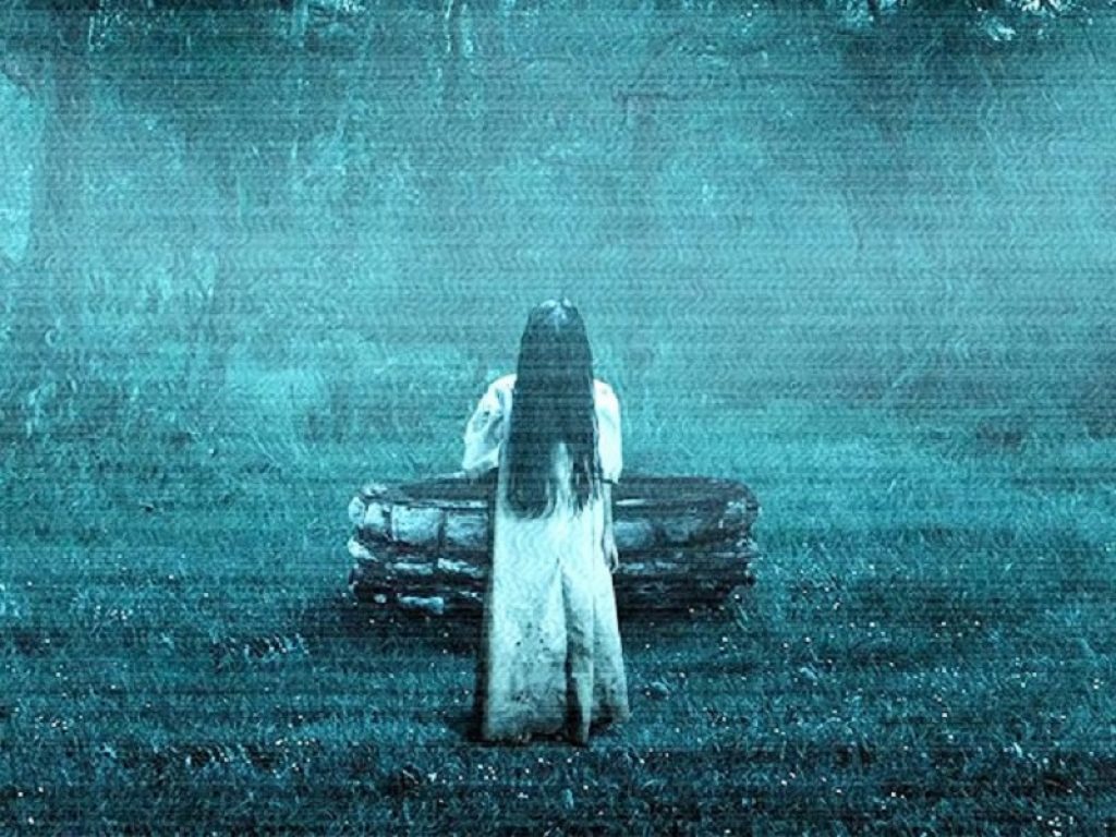 Samara Challenge: continuano gli avvistamenti in Italia dell'inquietante ragazzina di The Ring ma il gioco sfugge di mano. Volano calci e pugni a Torre del Greco e a Roma