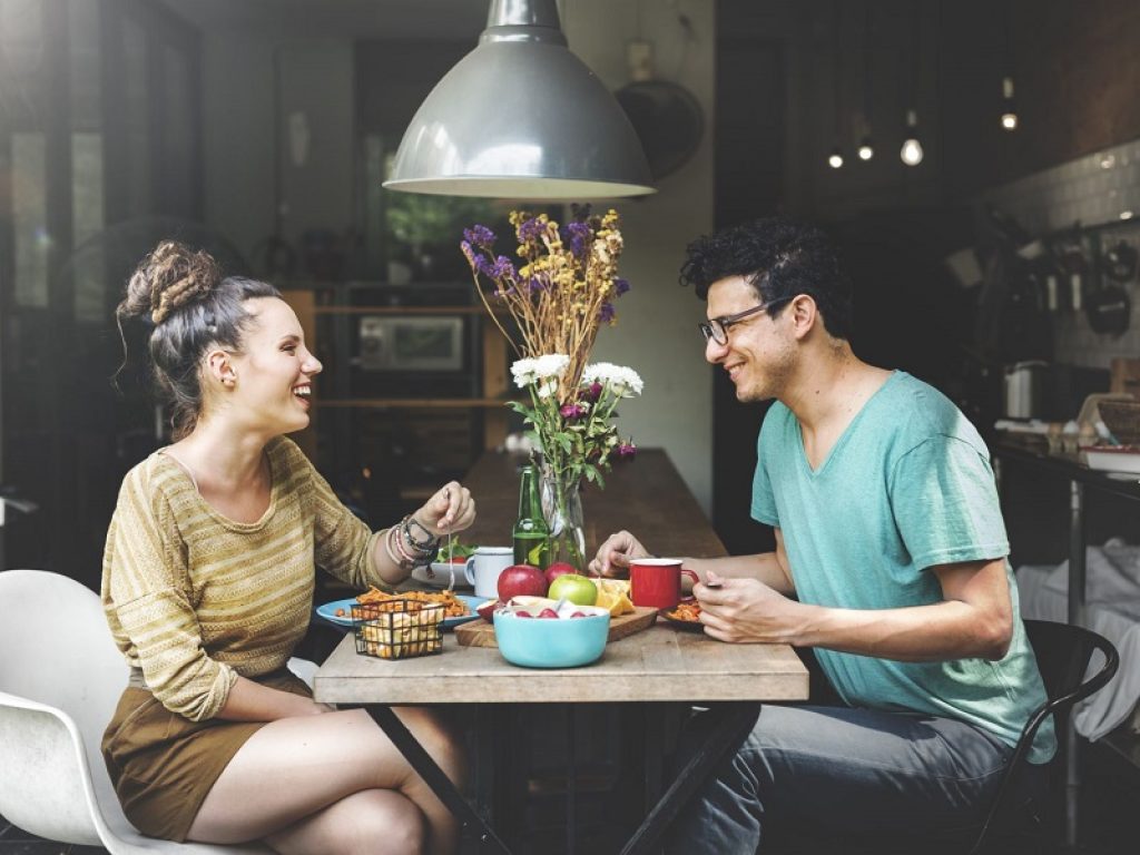 Pasta: a cena gli italiani la “tradiscono” con altri alimenti per colpa di pregiudizi duri a morire…Per la scienza però non fa male