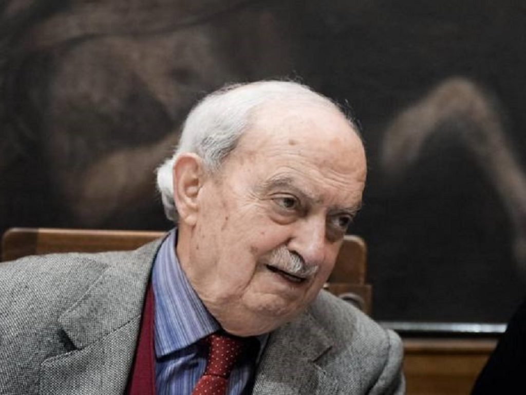 Addio a Emanuele Macaluso, memoria storica della sinistra e senatore del Pci: è morto questa notte nella sua casa romana, aveva 96 anni