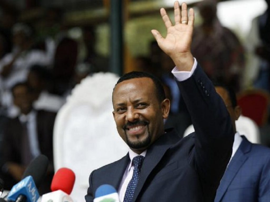 Nobel per la pace assegnato ad Abiy Ahmed, primo ministro dell’Etiopia: il riconoscimento arriva per gli sforzi per la risoluzione del conflitto con l'Eritrea