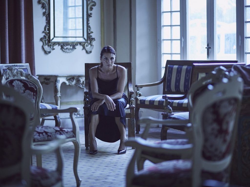 “Valzer in A Minor” di Roberta Di Mario, tratto dall’album in uscita “Disarm”, è il brano che accompagna il ritorno in tv di Tiscali