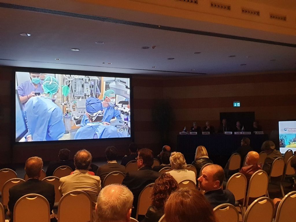 Al Congresso Aimo trapianto di cornea in diretta con tecnica Dmek. È stato eseguito dal dottor Sarnicola: tra i vantaggi l'azzeramento dei rischi intraoperatori
