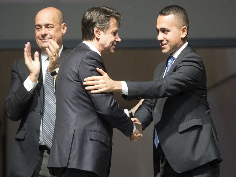 Governo in bilico, il premier Conte propone il patto di legislatura: "Definiamo insieme agli alleati le priorità fino al 2023"