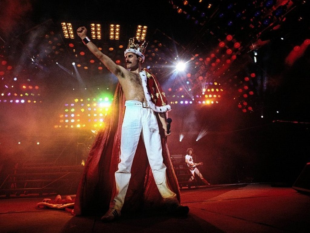 Freddie Mercury, 28 anni dopo la sua leggenda vive ancora: la star della musica fu uccisa dall'AIDS il 24 novembre del 1991