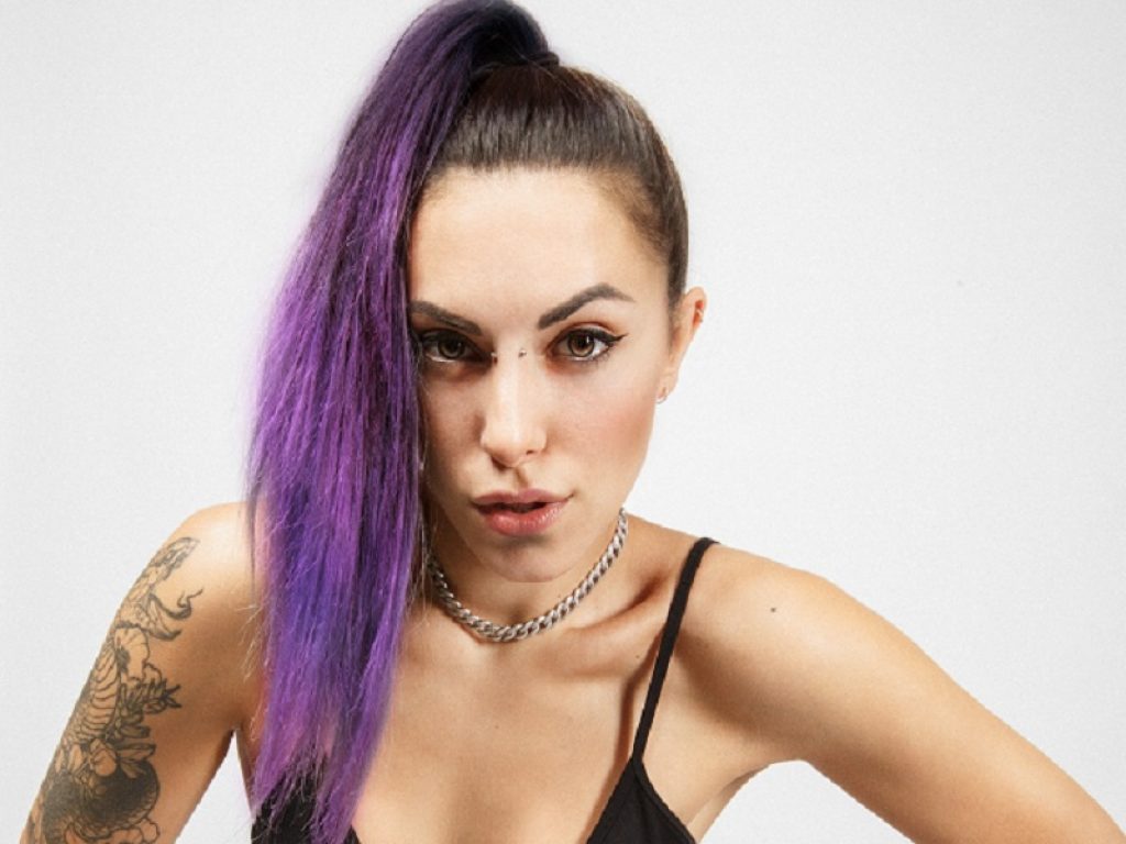 Vevo Global premia Beba, unica italiana nei DSCVR Artists to Watch. La rapper negli studi a East London per registrare due session inedite dei brani “Groupie” e “Tonica”