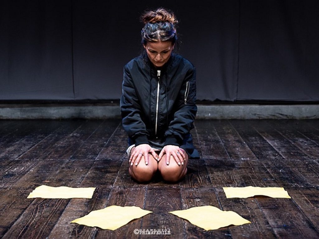 Girasoli di Giovanni Arezzo e Alice Sgroi in prima nazionale assoluta dall'8 al 10 novembre sul palco del Teatro Due di Roma