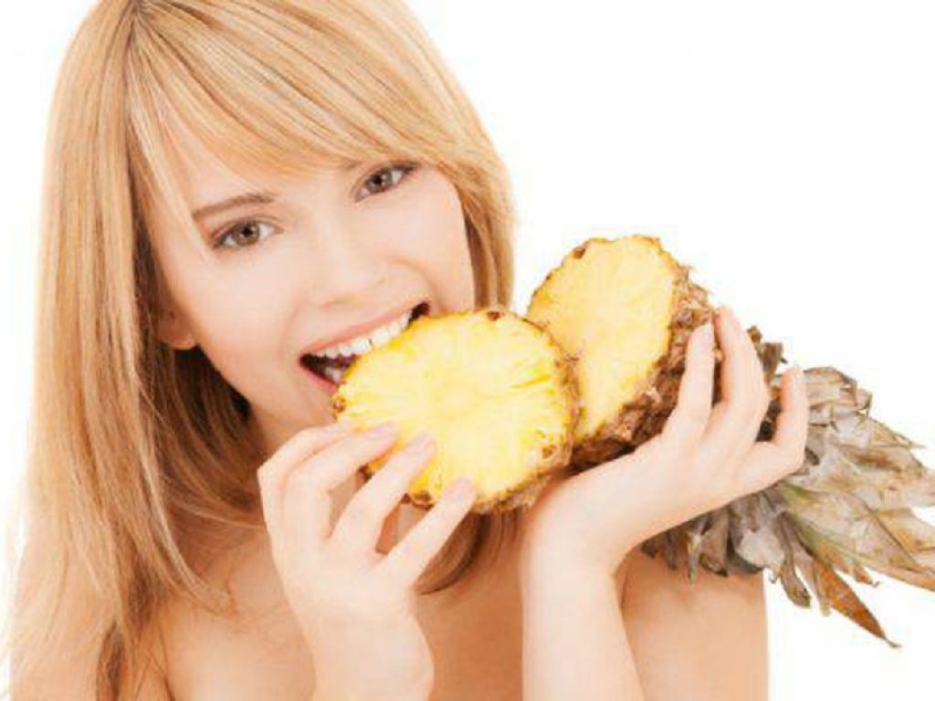 L'ananas non brucia grassi e calorie: un falso mito in tema di alimentazione. Il frutto va consumato solo per il piacere del nostro palato