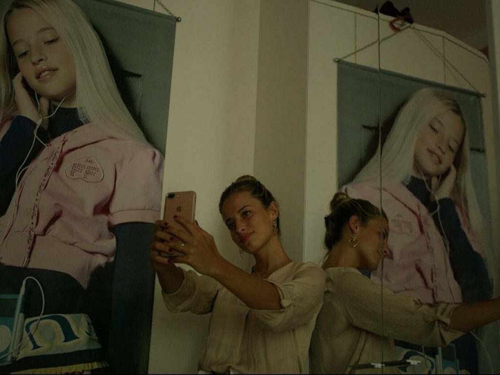 Negli UCI Cinemas arriva Bellissime: dal 18 al 20 Novembre nelle sale il documentario diretto da Elisa Amoruso sulle sorelle Goglino e la loro madre, Cristina Cattoni