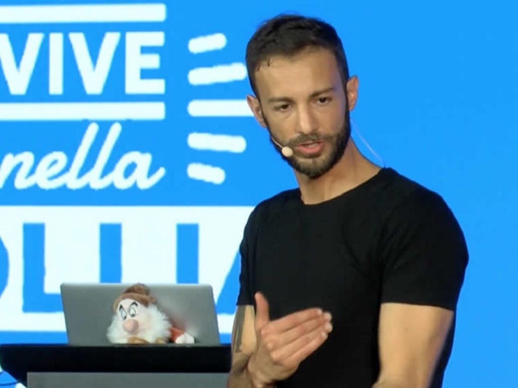 Daniele Di Benedetti in libreria con "Amati per Amare": il volume edito da Mondadori è già nella top ten della classifiche