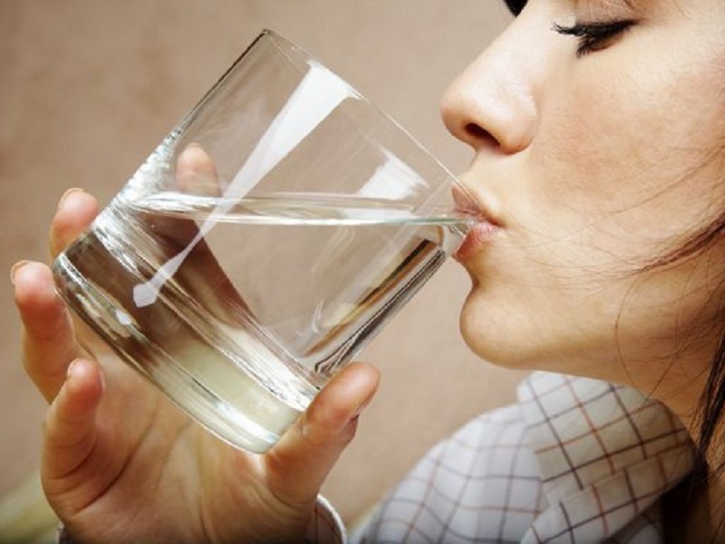 Diabete insipido: una malattia rara che si manifesta con tre sintomi tipici. Attenzione all'aumento di diuresi e sete e alla disidratazione