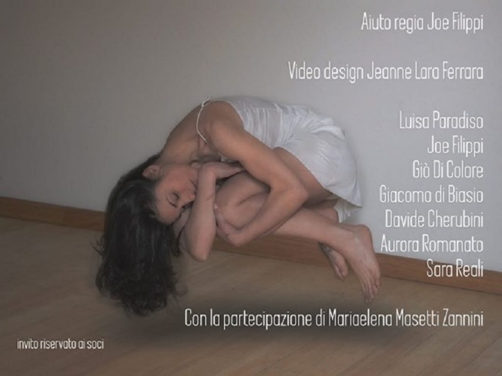 Disturbi è un grido furioso, sarcastico e spietato. Lo spettacolo andrà in scena al Teatro Ivelise solo l'8, 9 e 10 Novembre