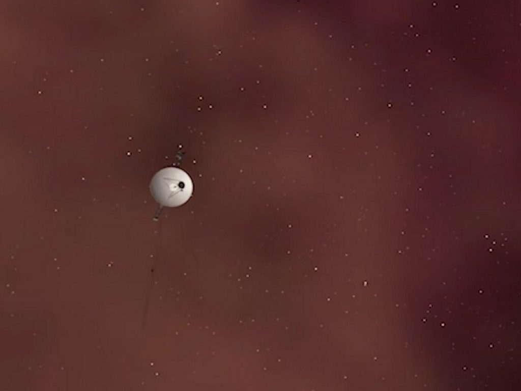 La sonda Voyager 2 è fuori dai confini del Sistema Solare: l’incredibile traguardo raggiunto dopo 42 anni e 18 miliardi di chilometri