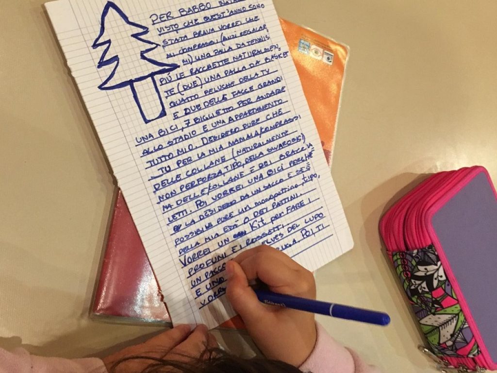 Natale solidale: Fondazione Somaschi promuove la raccolta di doni per i 140 minori in difficoltà accolti nella struttura. Disponibile una wish list online