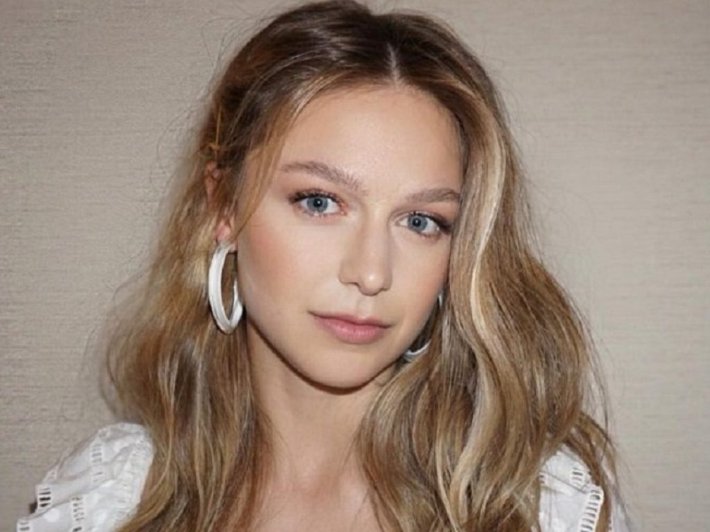 Melissa Benoist picchiata da un ex. La “Supergirl” confessa le violenze
