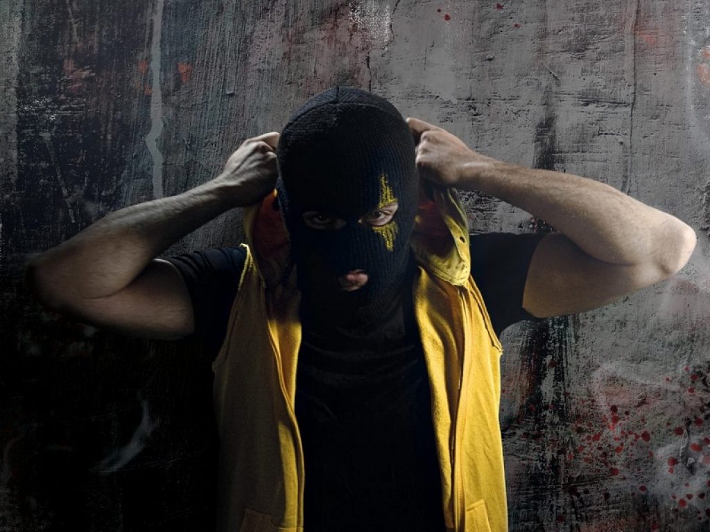 Mezzosangue: al via il nuovo tour con le battle degli emergenti. "Sua Cuique persona tour" insieme all'"Hurricane Tournament" partono da Bologna