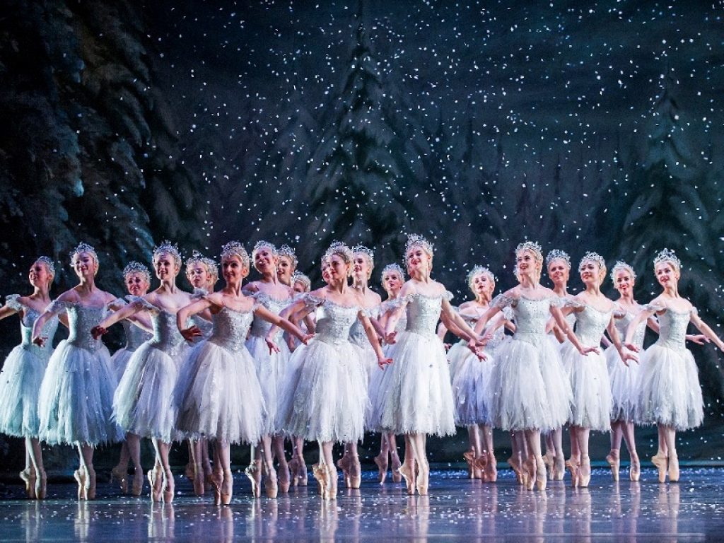 Lo Schiaccianoci del Royal Ballet  arriva al cinema in diretta da Londra: lo spettacolo sarà trasmesso martedì 17 Dicembre alle 20.15