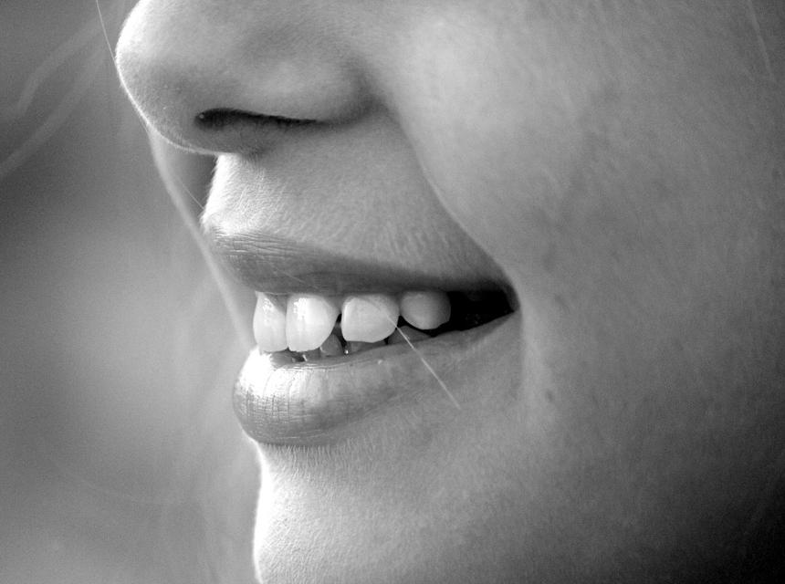 Rinite allergica: le terapie intranasali a base di corticosteroidi e anti-istaminici allevano in misura maggiore i sintomi nasali e oculari rispetto alla monoterapia