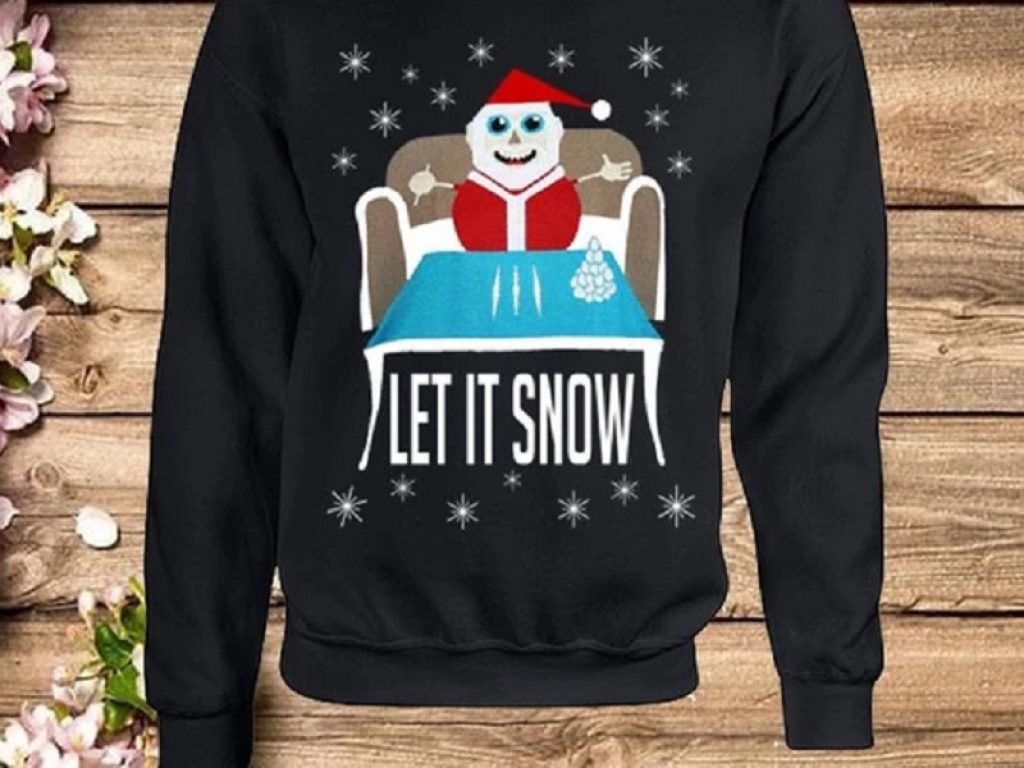 Walmart ritira maglioni di Natale con strisce di cocaina e la scritta "Let it snow"
