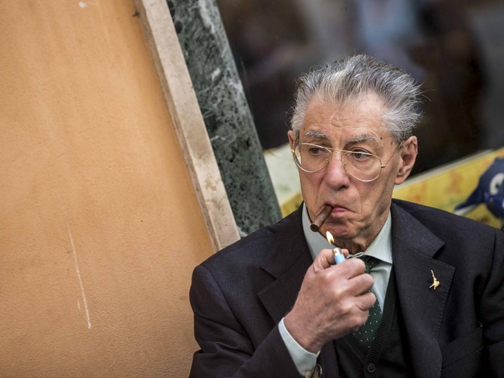 Mattarella firma la grazia per Umberto Bossi