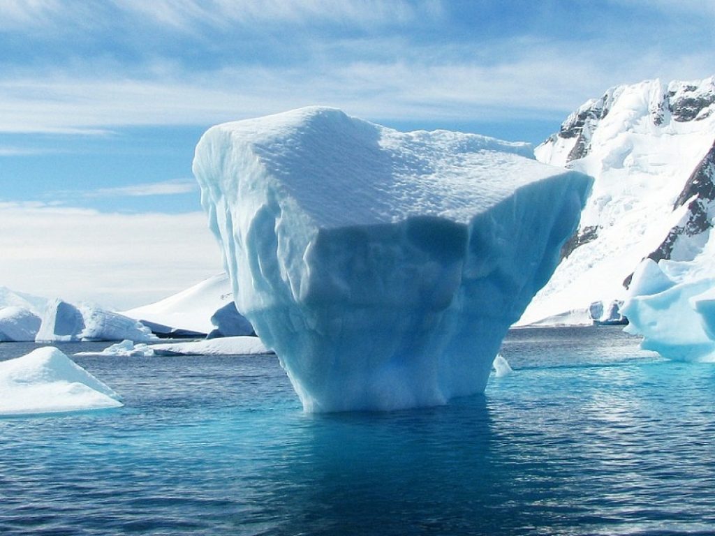 In Groenlandia è allarme clima: uno studio condotto da un team internazionale di 89 ricercatori conferma l’incremento della velocità di scioglimento dei ghiacciai