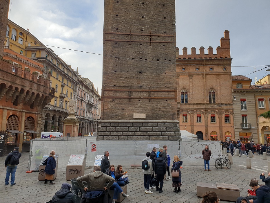 A Bologna 6 mesi di cantiere per stabilizzare la Garisenda