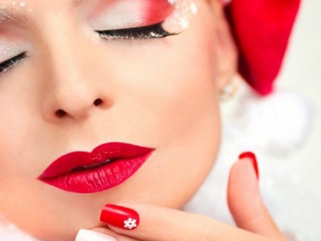 Il make-up ideale per illuminare lo sguardo: l’uso della mascherina enfatizza l’importanza degli occhi che possiamo valorizzare con pochi e semplici prodotti